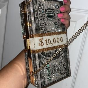 MONEY CLUTCH